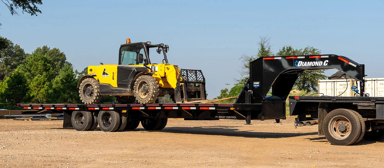 Tandem - Dual Wheel Gooseneck Trailer