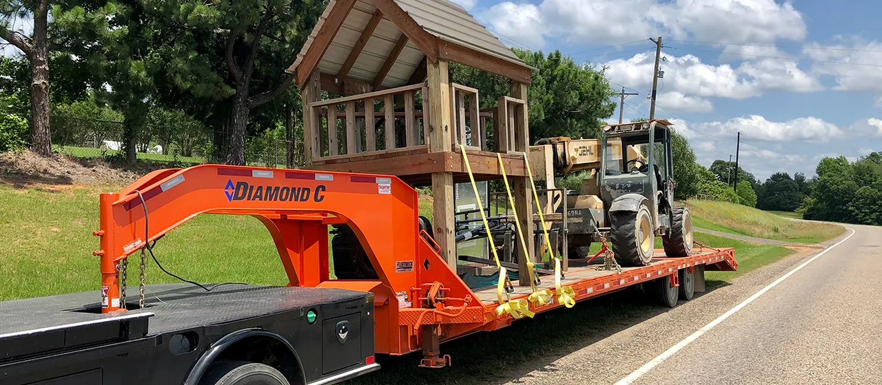 Tandem - Super Single Gooseneck Trailer
