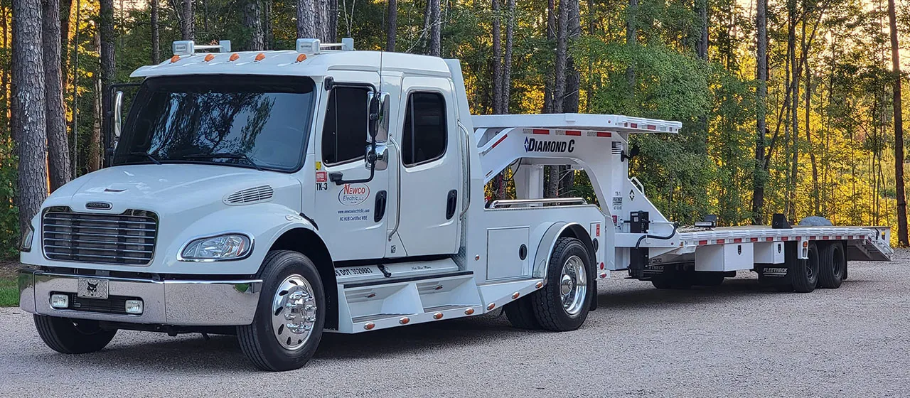 Tandem - Dual Wheel Gooseneck Trailer