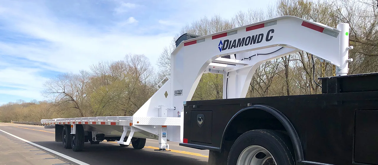 Tandem - Super Single Gooseneck Trailer