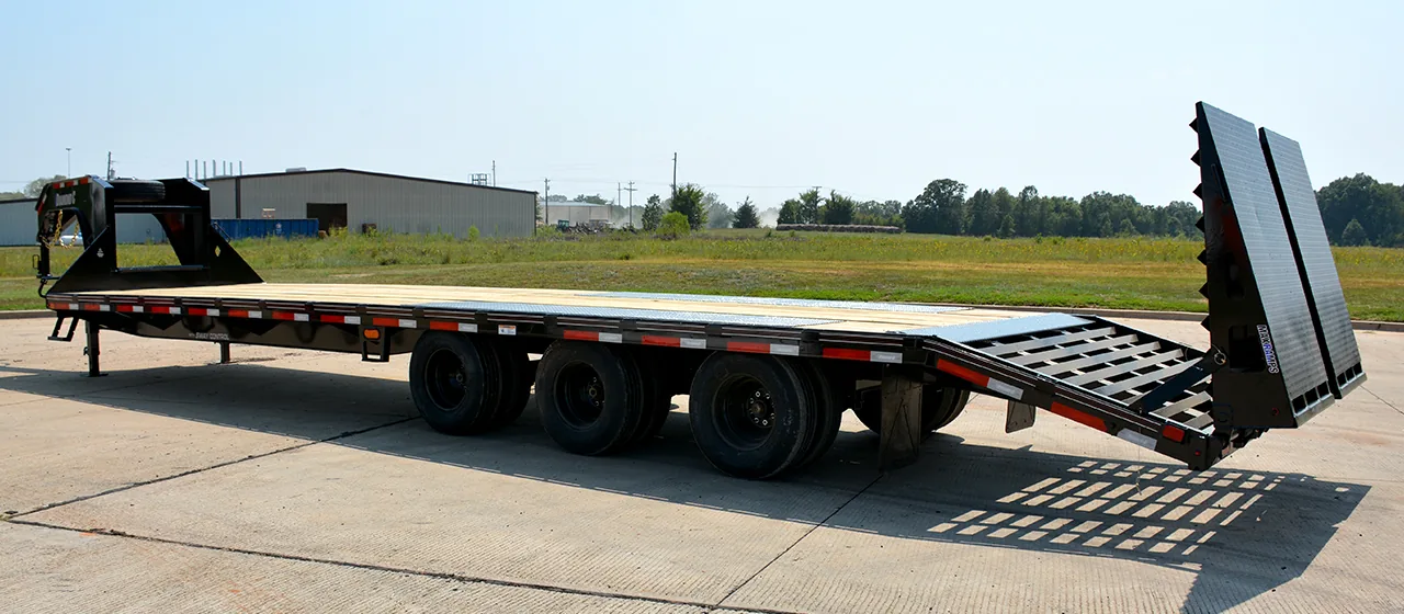 Triple - Dual Wheel Gooseneck Trailer