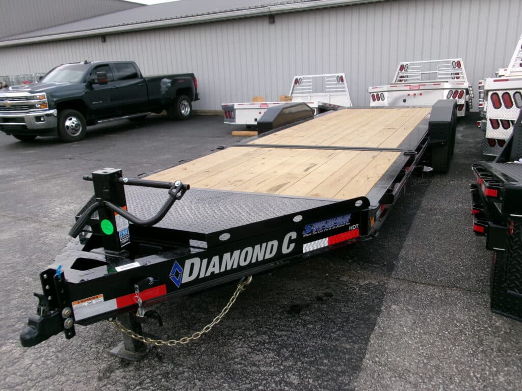 2024 Diamond C  HDT207  82″x 22′  14.9k Split-Deck Tilt Equipment Trailer Stock #287473