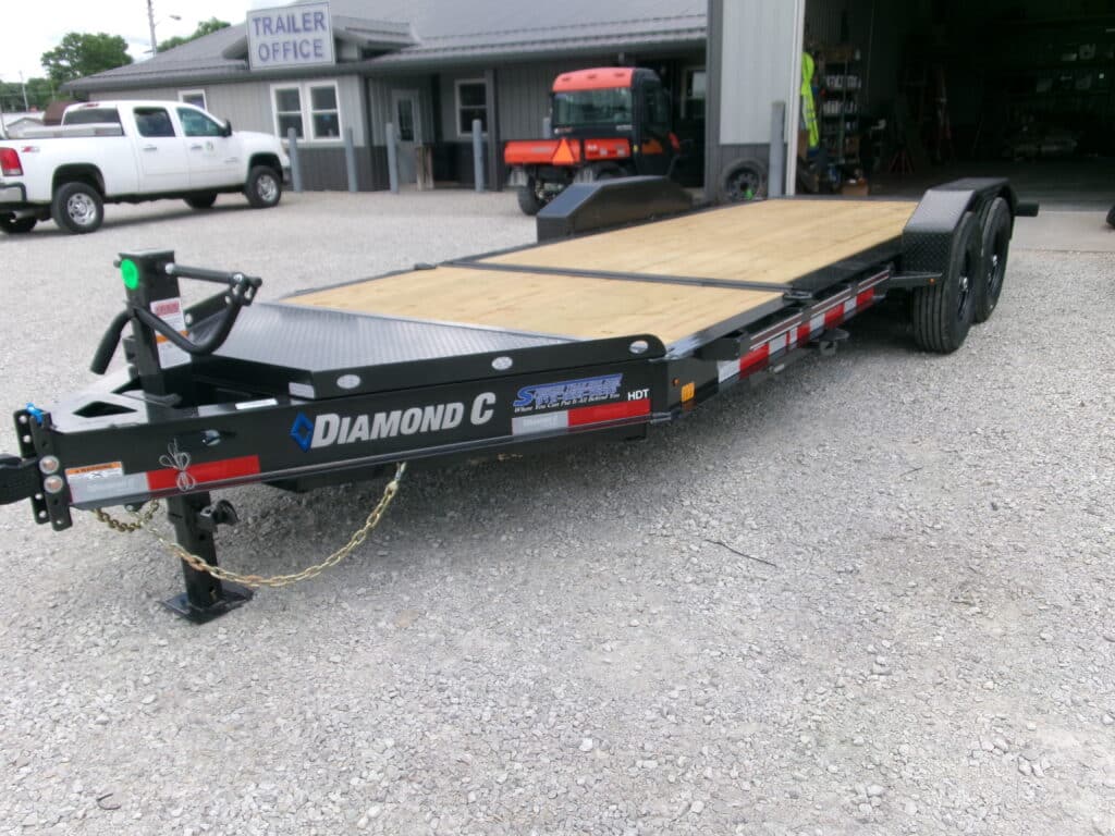 2024 Diamond C HDT207  82″x 20′  14.9k Split-Deck Tilt Equipment Trailer Stock #288916